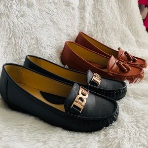 🖤1 New&1used🧡 Spicy footwear leatherette wedges